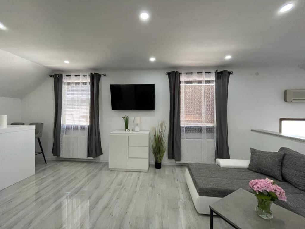 Apartman Pavenka Otočac Exteriör bild