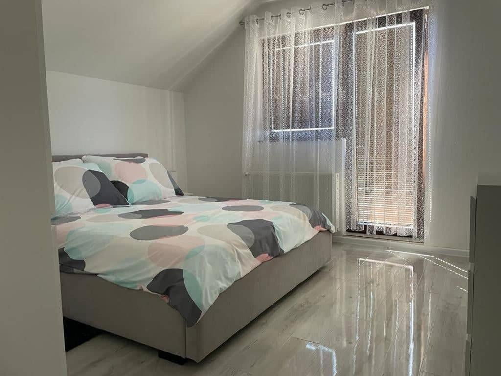 Apartman Pavenka Otočac Exteriör bild